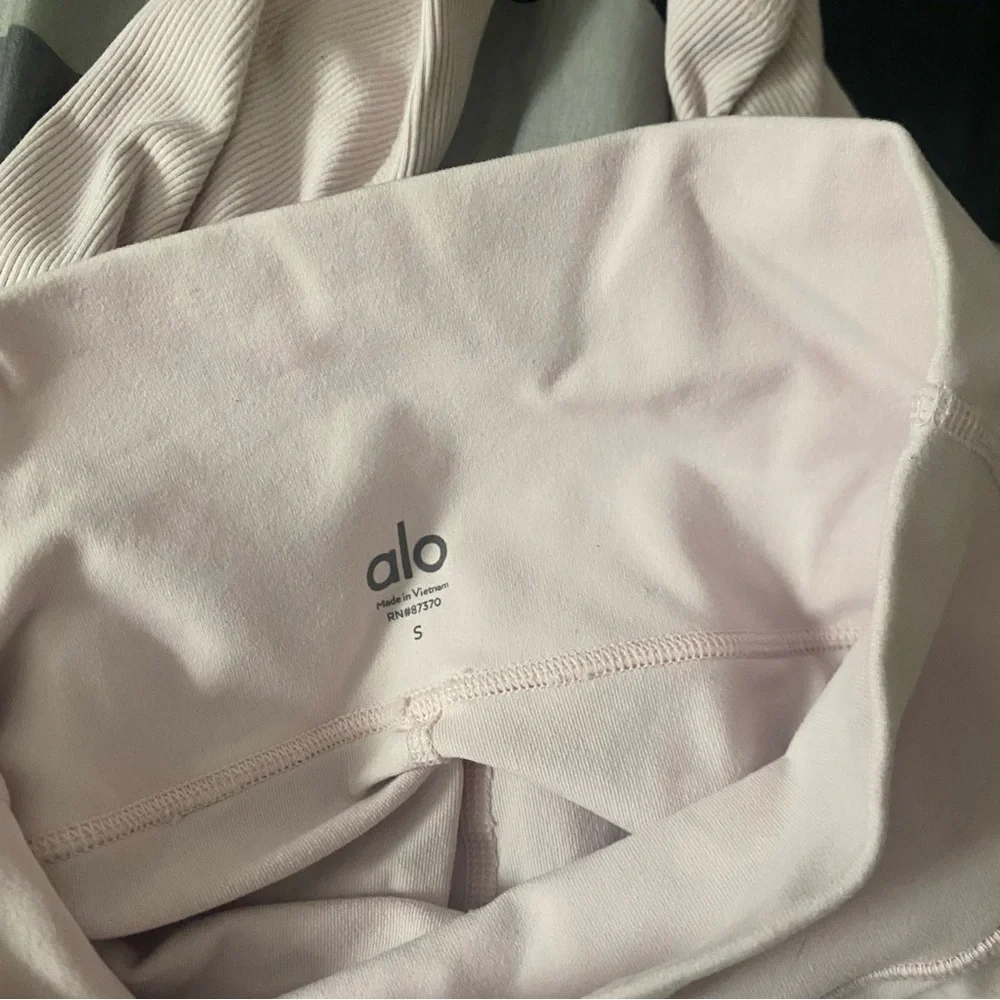 ALO Yoga brand new